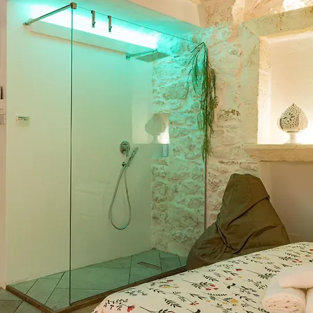Bed & Breakfast Luxury Of 3*