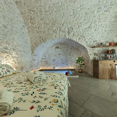 Luxury Of Bed & Breakfast 3*